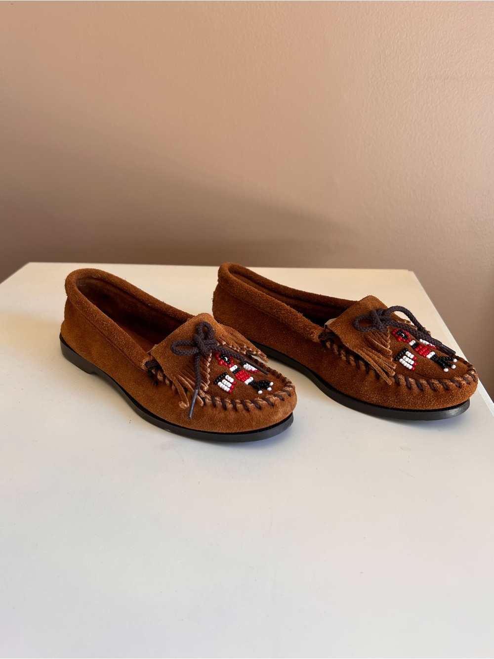 Minnetonka Thunderbird Brown Suede Beaded Fringe Moccasins - Picture 2 of 6